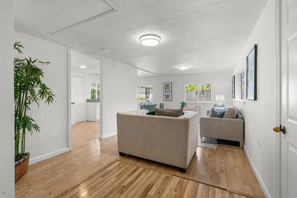 1131 Shamrock Drive Campbell, CA 95008