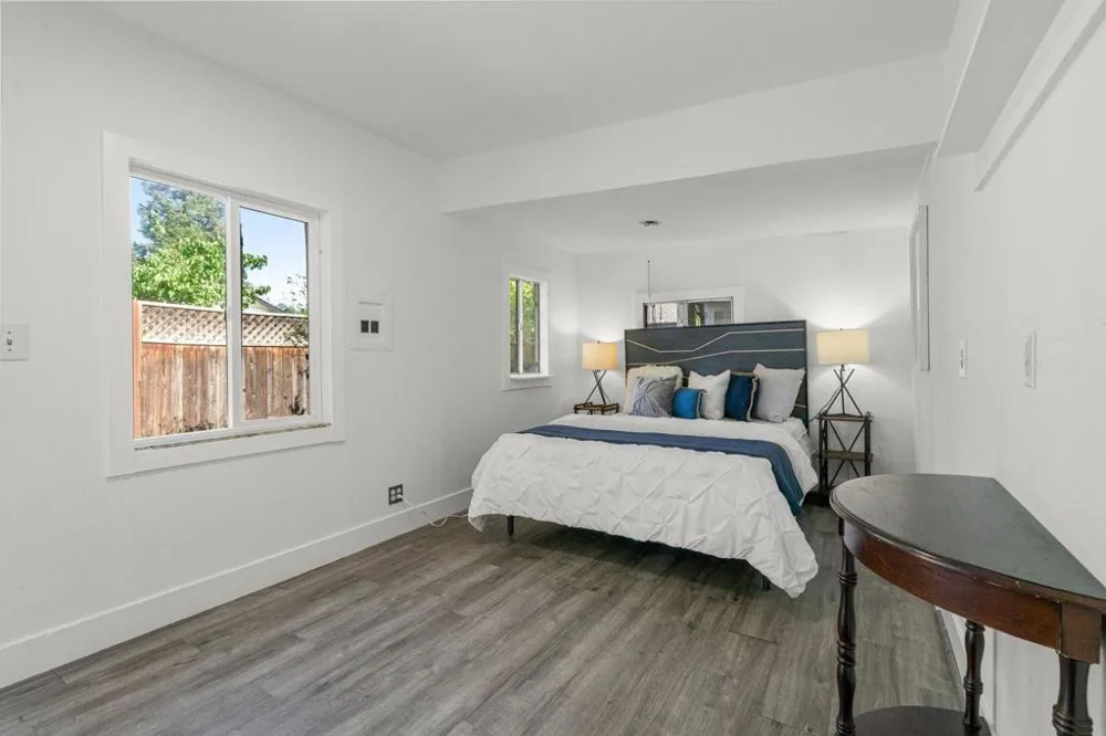 1131 Shamrock Drive Campbell, CA 95008