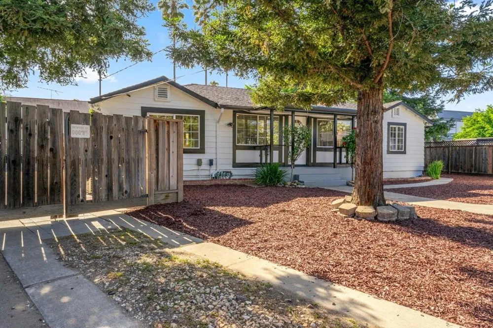1131 Shamrock Drive Campbell, CA 95008