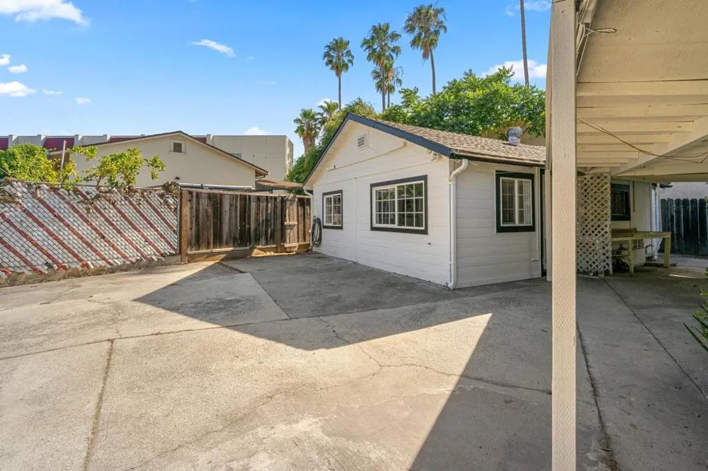 1131 Shamrock Drive Campbell, CA 95008