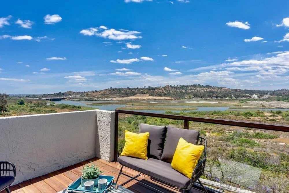 942 Santa Hidalga Solana Beach, CA 92075
