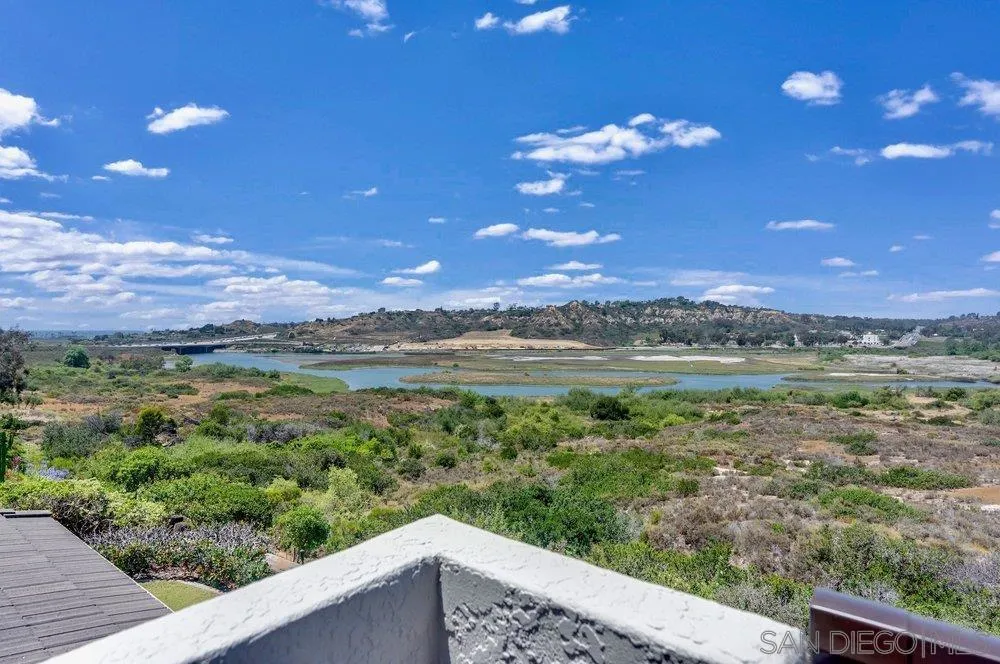 942 Santa Hidalga Solana Beach, CA 92075