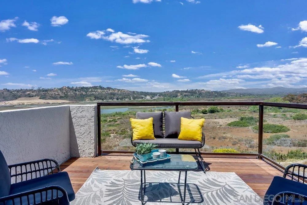 942 Santa Hidalga Solana Beach, CA 92075