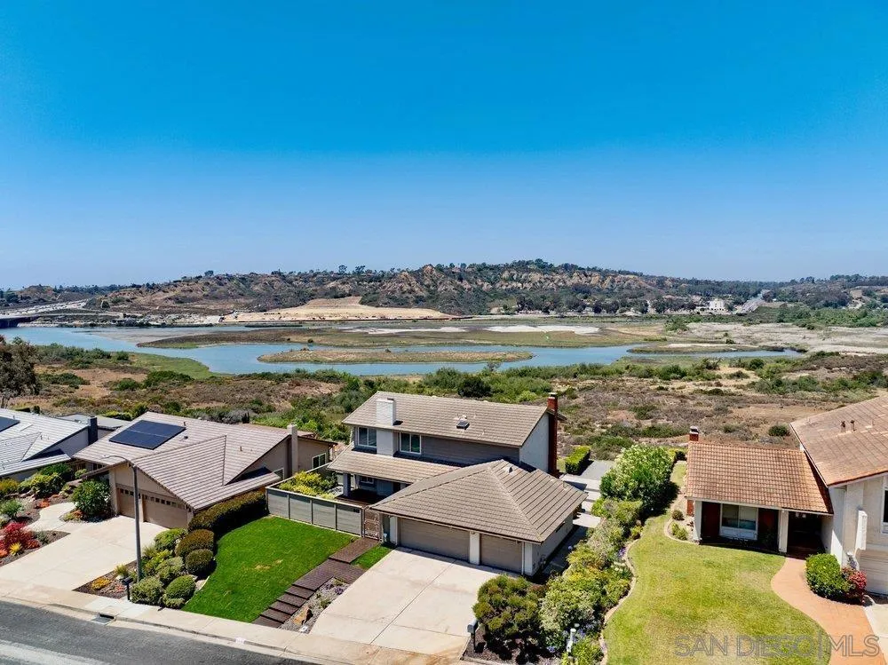 942 Santa Hidalga Solana Beach, CA 92075