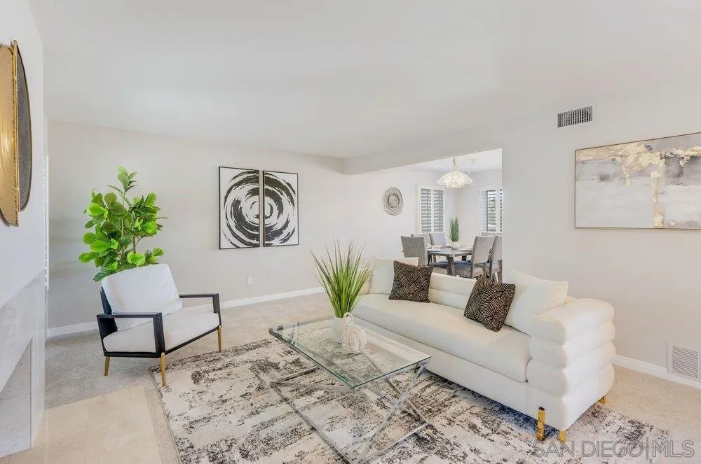 942 Santa Hidalga Solana Beach, CA 92075