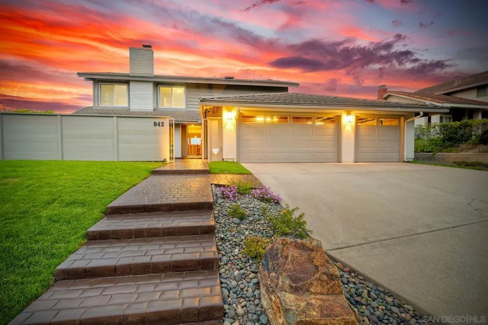 942 Santa Hidalga Solana Beach, CA 92075