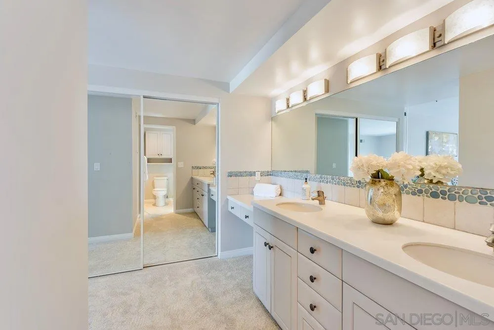 942 Santa Hidalga Solana Beach, CA 92075