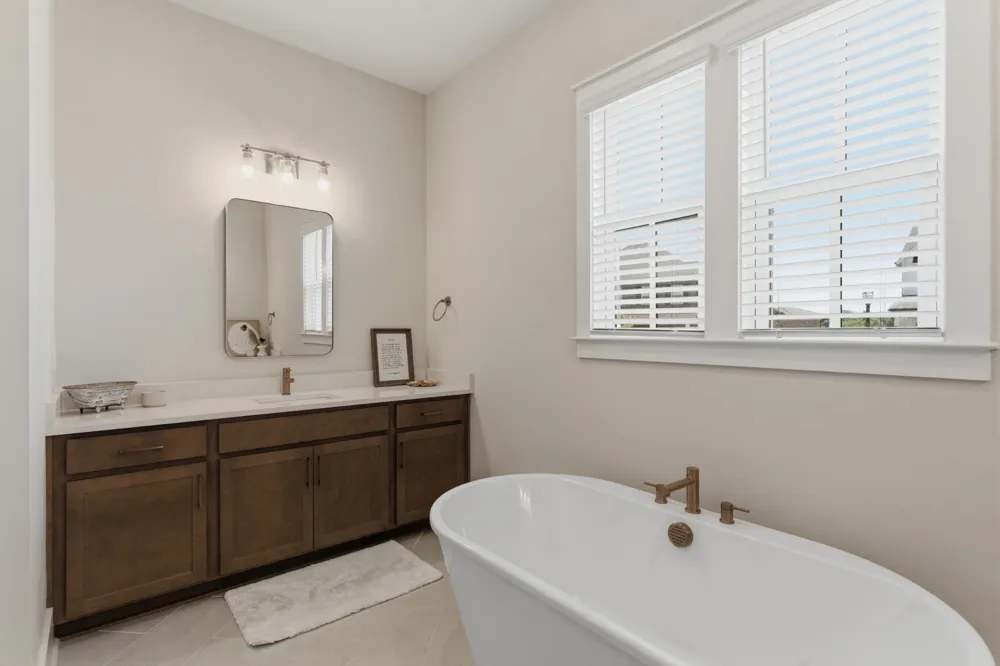 2009 Ellsworth Ln Arrington, TN 37014