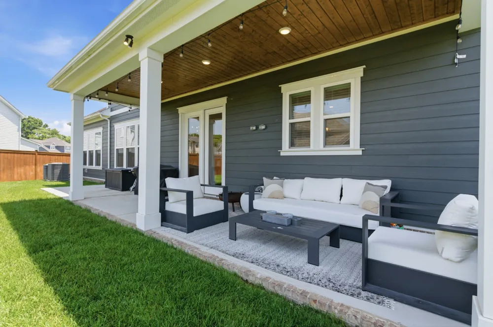2009 Ellsworth Ln Arrington, TN 37014
