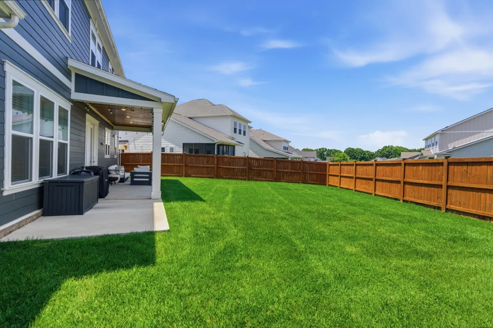 2009 Ellsworth Ln Arrington, TN 37014