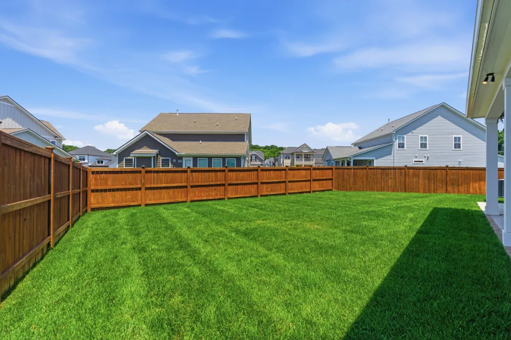 2009 Ellsworth Ln Arrington, TN 37014