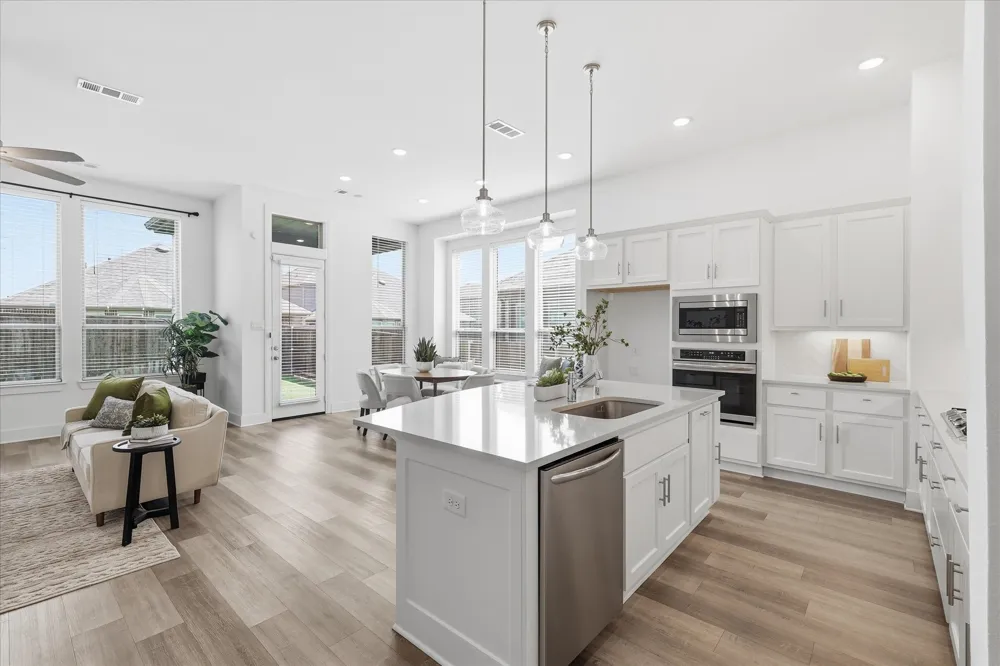 9521 Leisure Pace Lane Oak Point, TX 75068