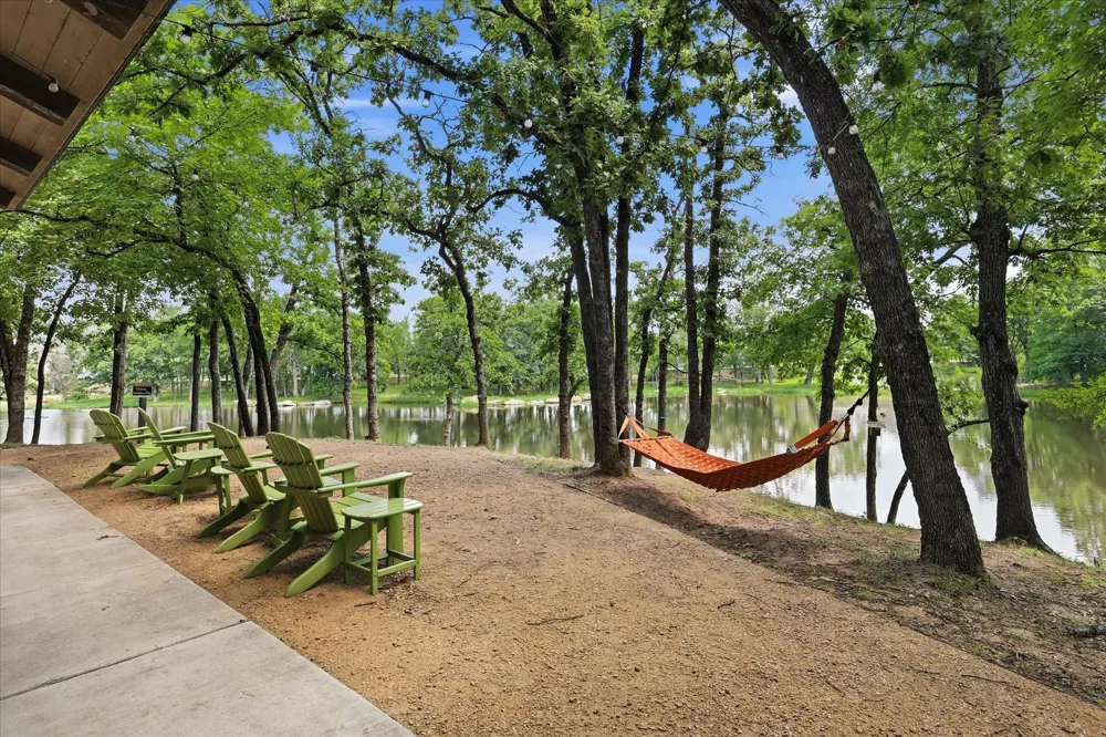 9521 Leisure Pace Lane Oak Point, TX 75068