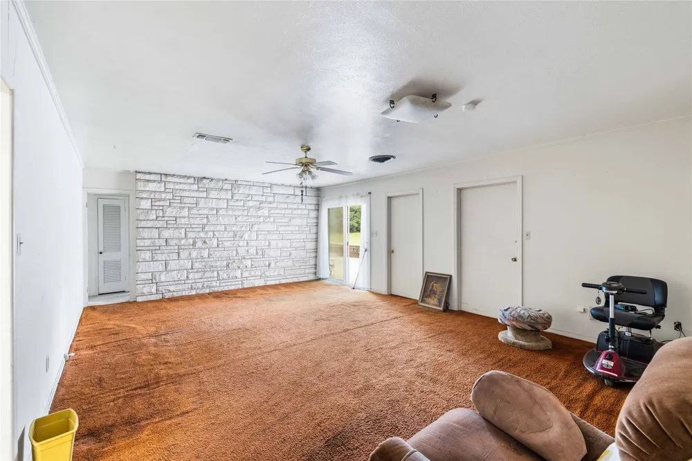 500 E Ham Avenue De Leon, TX 76444