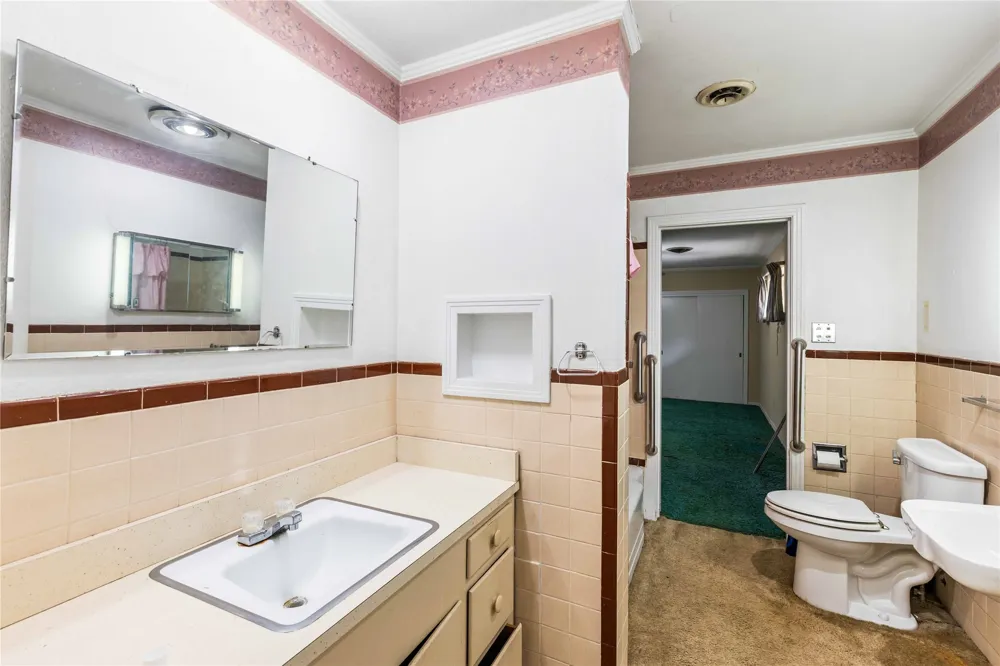 500 E Ham Avenue De Leon, TX 76444