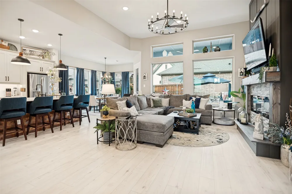 2063 Spotted Fawn Drive Arlington, TX 76005