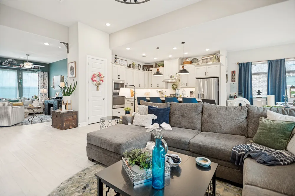 2063 Spotted Fawn Drive Arlington, TX 76005