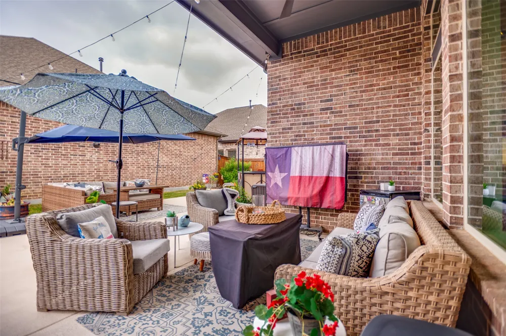 2063 Spotted Fawn Drive Arlington, TX 76005