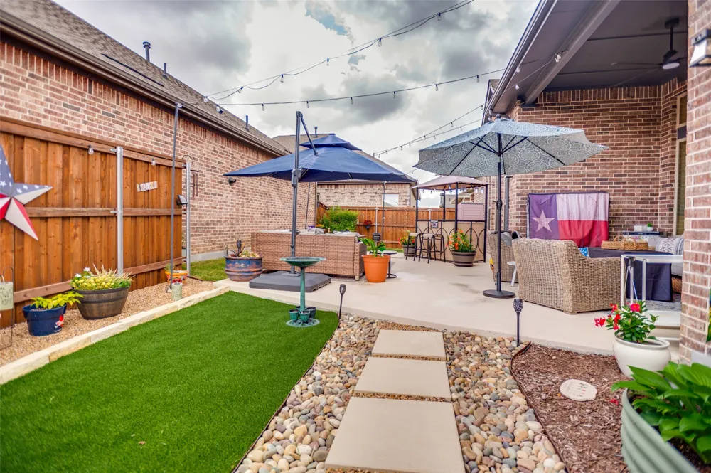 2063 Spotted Fawn Drive Arlington, TX 76005