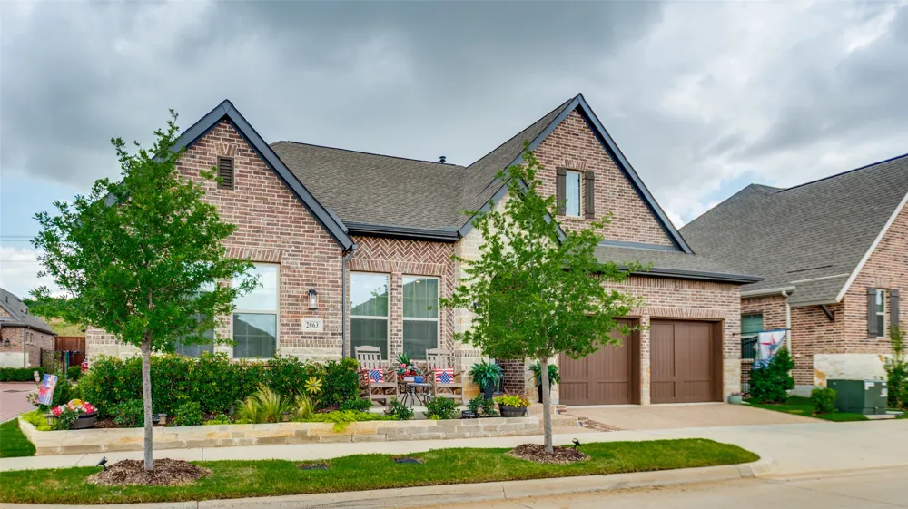 2063 Spotted Fawn Drive Arlington, TX 76005