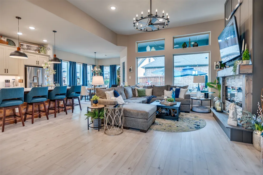 2063 Spotted Fawn Drive Arlington, TX 76005