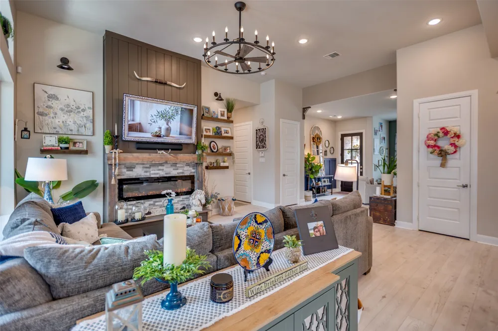 2063 Spotted Fawn Drive Arlington, TX 76005