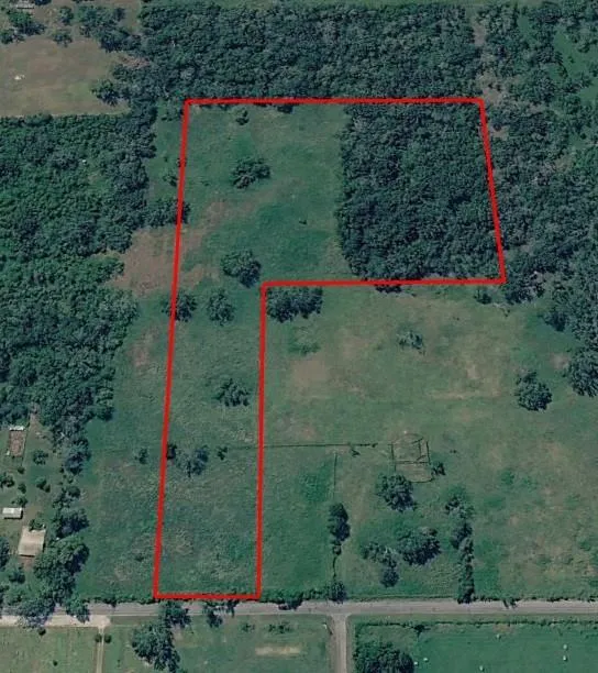 320 W Pleasant Street Brazoria, TX 77422