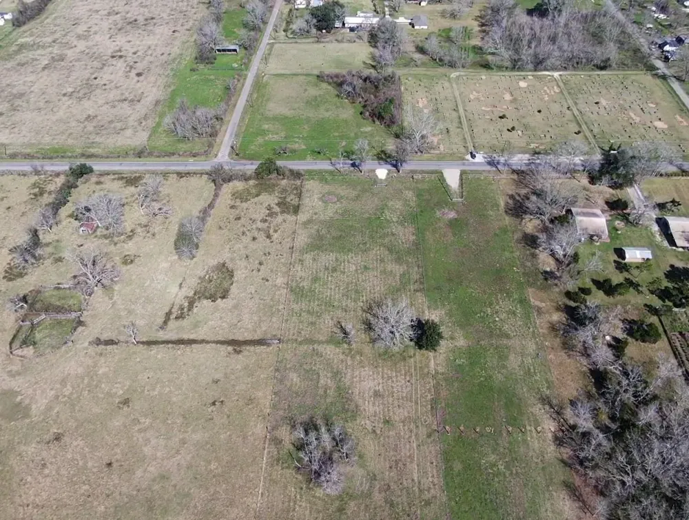 320 W Pleasant Street Brazoria, TX 77422