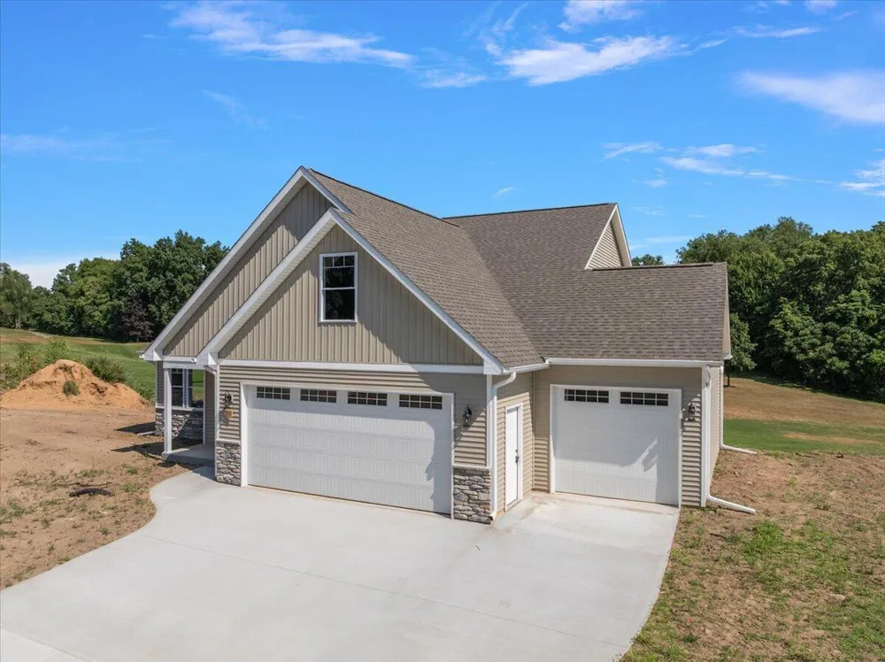 237 Markus Glen Drive Plainwell, MI 49080