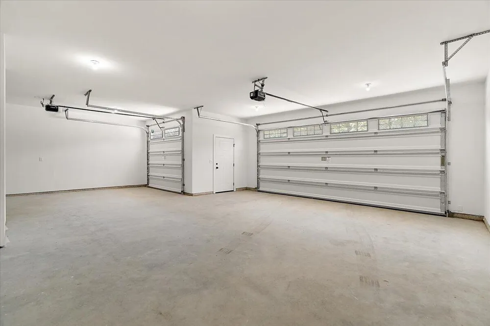 237 Markus Glen Drive Plainwell, MI 49080
