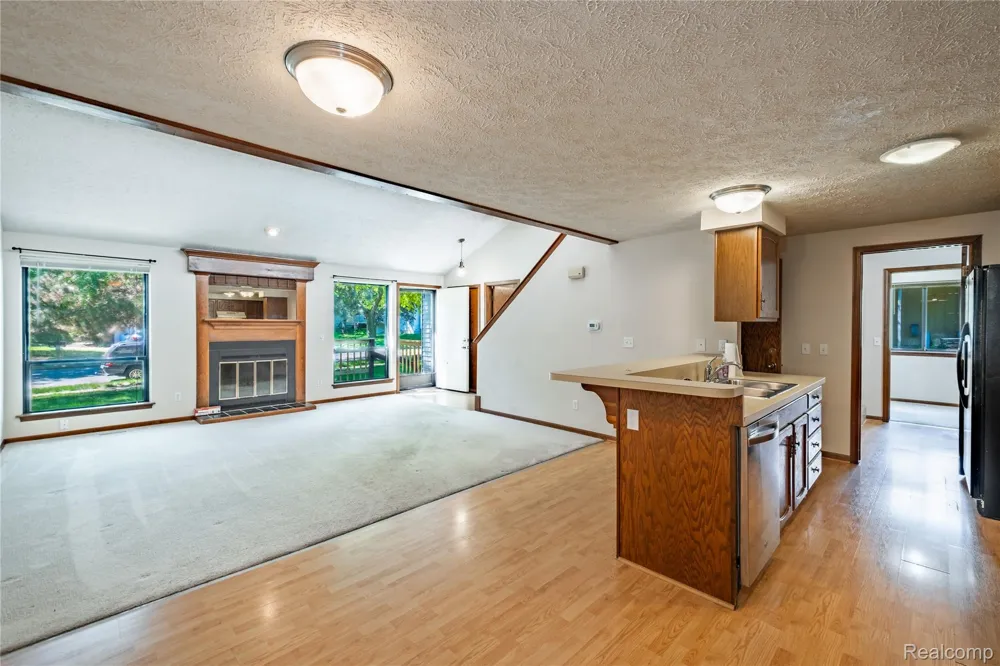 2925 Staten Avenue #6 Lansing City, MI 48910