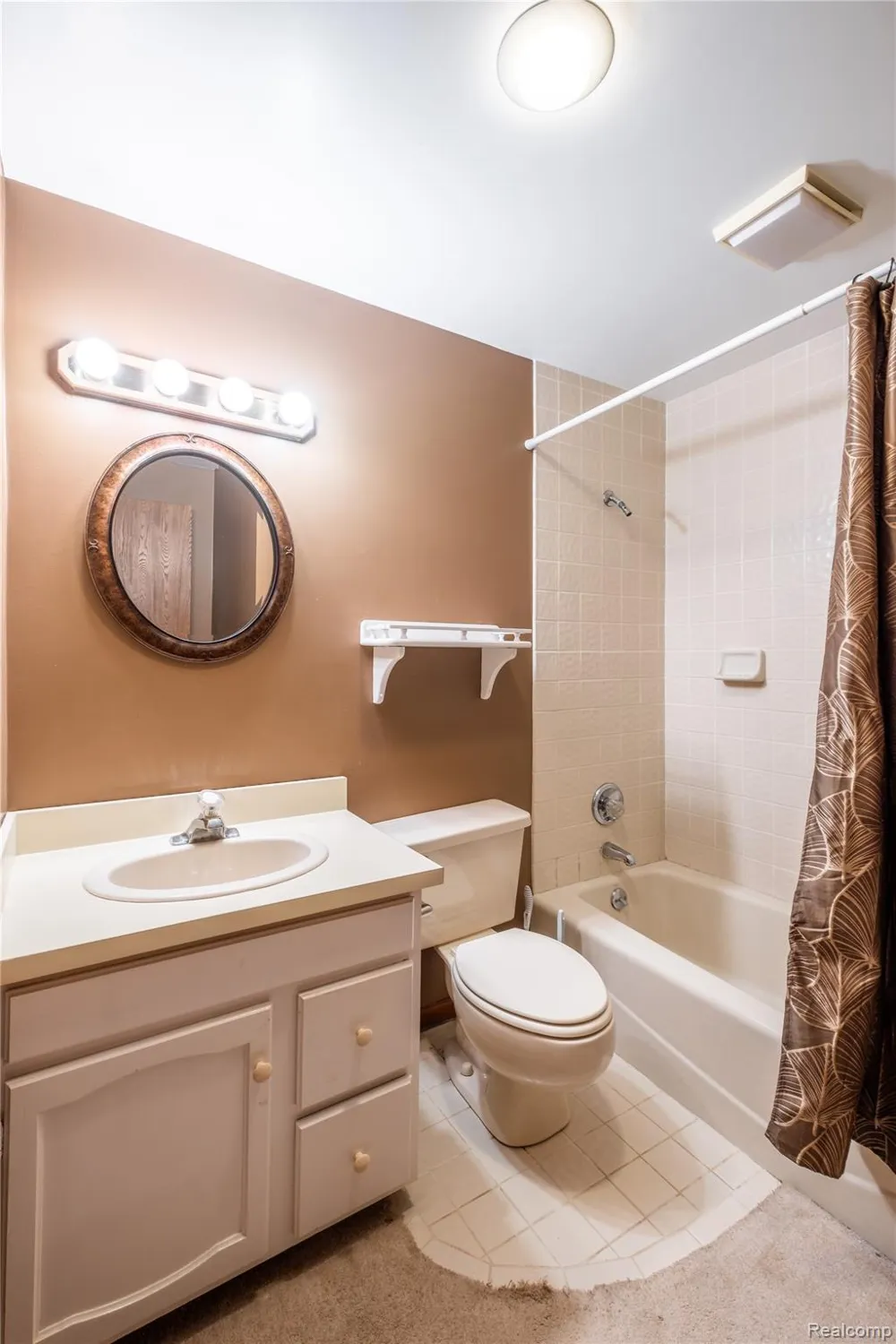 2925 Staten Avenue #6 Lansing City, MI 48910
