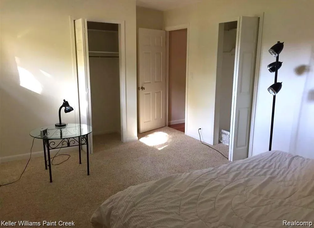 1886 Ruby Avenue Rochester Hills City, MI 48309