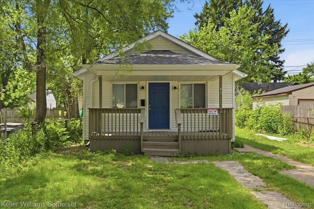 1140 E Elza Avenue Hazel Park City, MI 48030