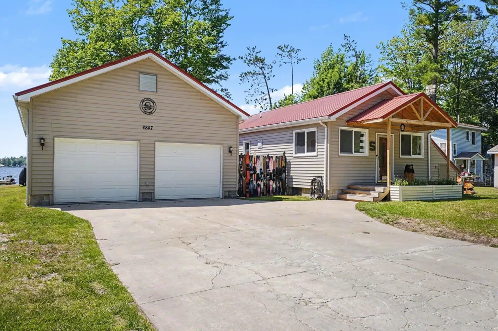 4847 Franklin Street Plainfield Township, MI 49504