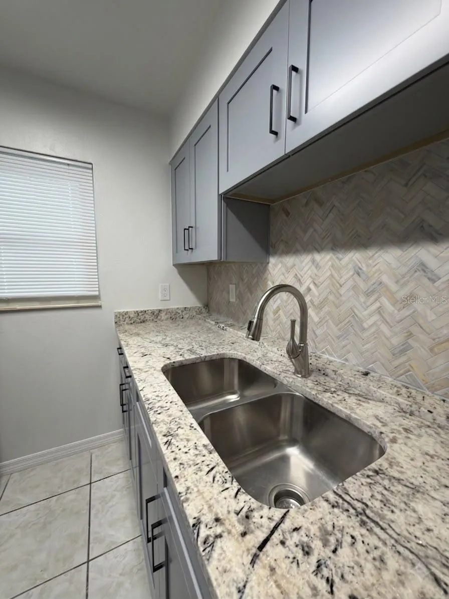 827 SKY LAKE CIRCLE #A Orlando, FL 32809