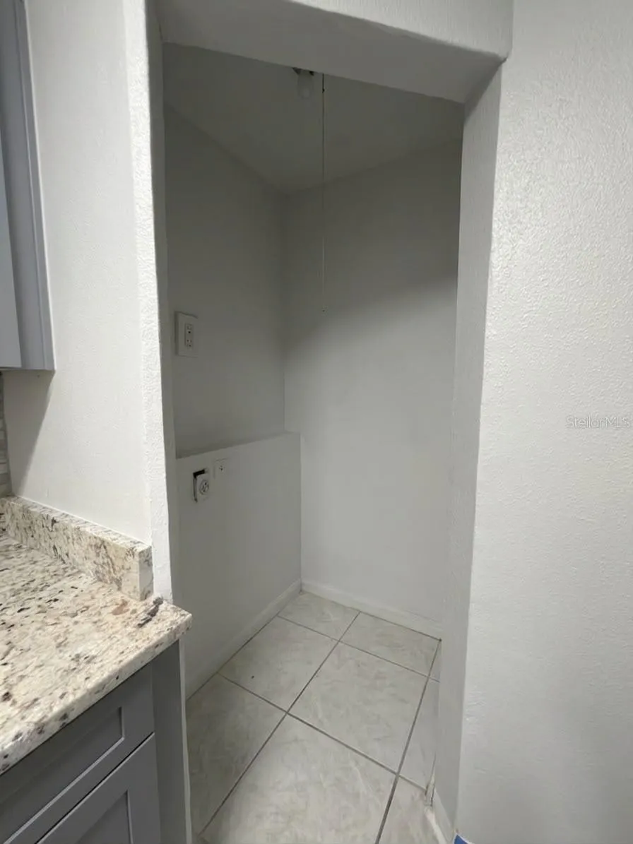 827 SKY LAKE CIRCLE #A Orlando, FL 32809