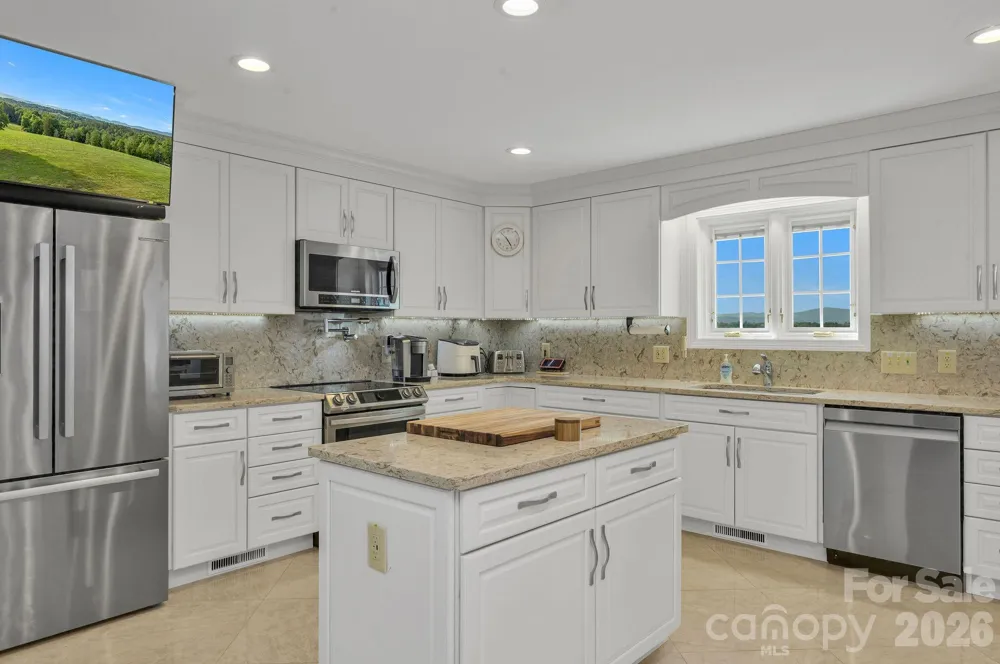 2831 Bethany Ford Road Roaring River, NC 28669