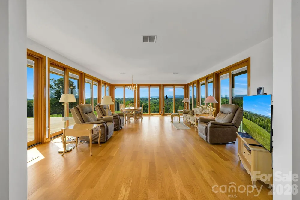 2831 Bethany Ford Road Roaring River, NC 28669