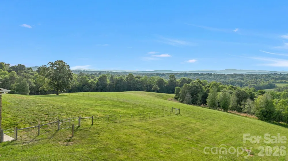 2831 Bethany Ford Road Roaring River, NC 28669