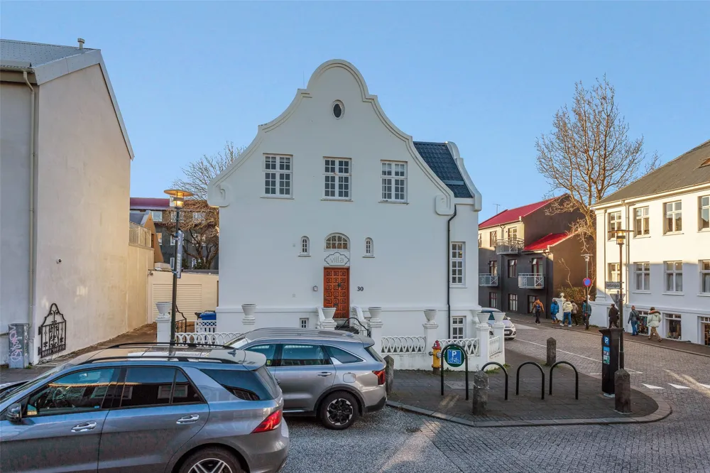 30 Skolavordustigur 