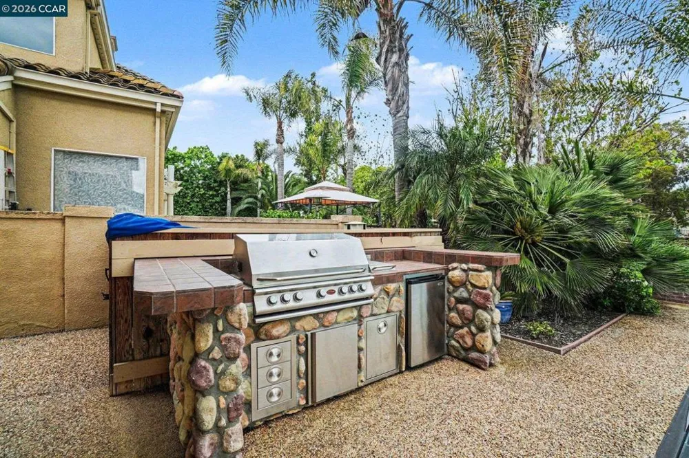 5666 Oakmont Ct Discovery Bay, CA 94505