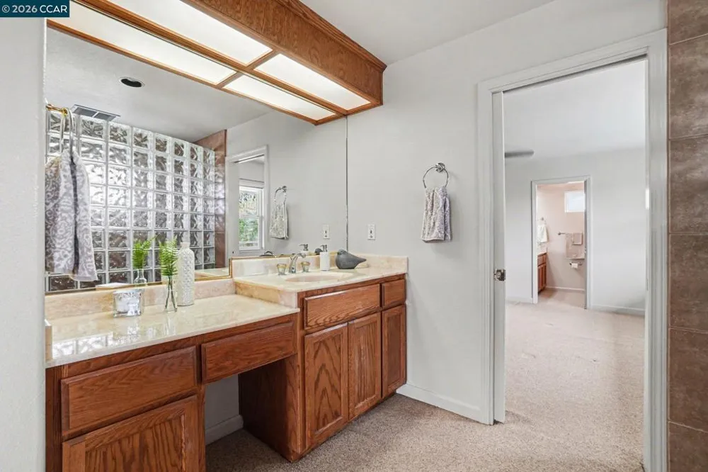 5666 Oakmont Ct Discovery Bay, CA 94505