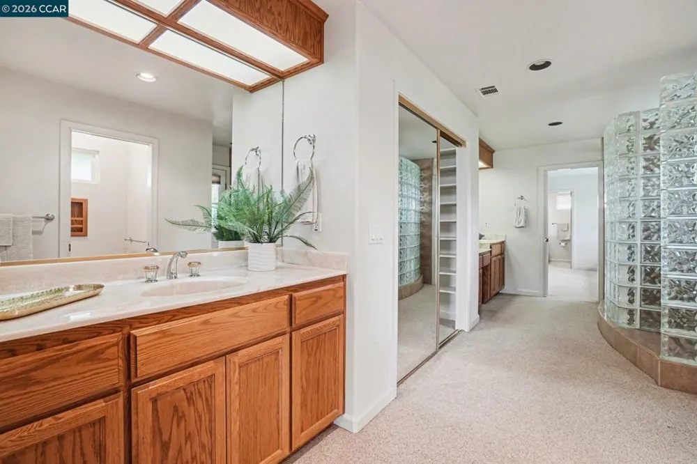 5666 Oakmont Ct Discovery Bay, CA 94505