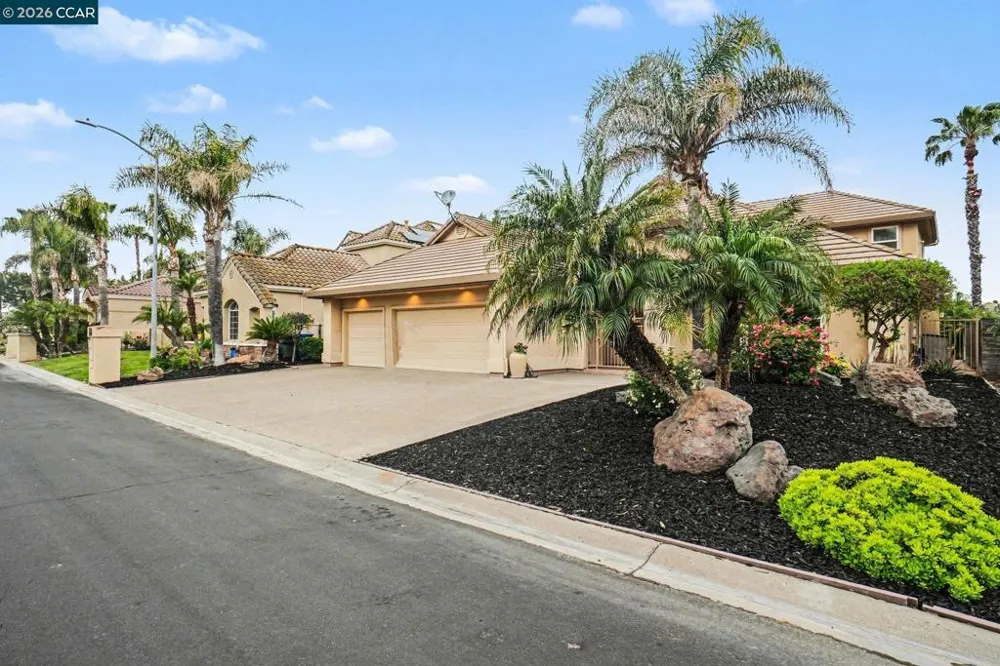 5666 Oakmont Ct Discovery Bay, CA 94505
