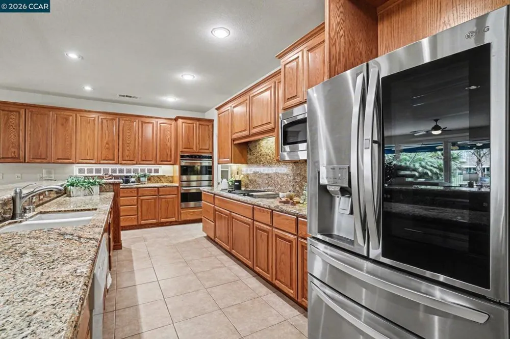 5666 Oakmont Ct Discovery Bay, CA 94505