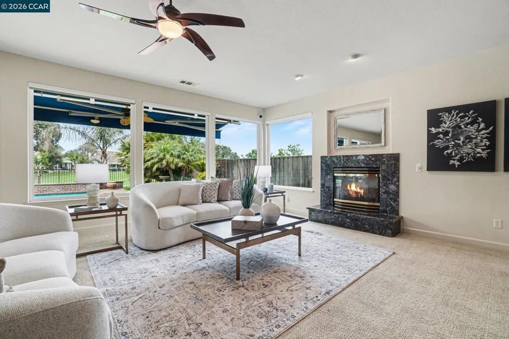 5666 Oakmont Ct Discovery Bay, CA 94505