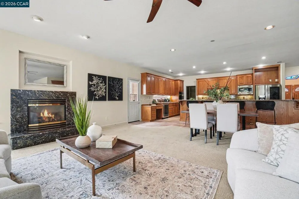 5666 Oakmont Ct Discovery Bay, CA 94505