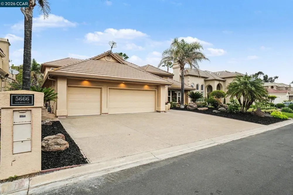 5666 Oakmont Ct Discovery Bay, CA 94505