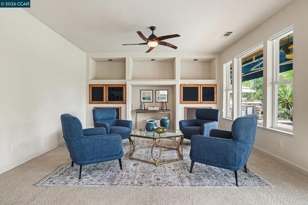 5666 Oakmont Ct Discovery Bay, CA 94505